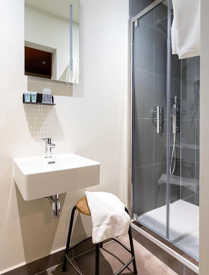 Hotel1875 Antwerp 2*,